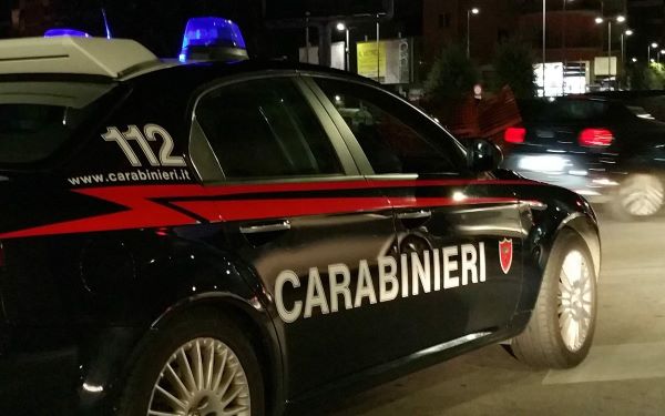 Napoli, una lite finita con 19 coltellate. 15enne arrestato per tentato omicidio