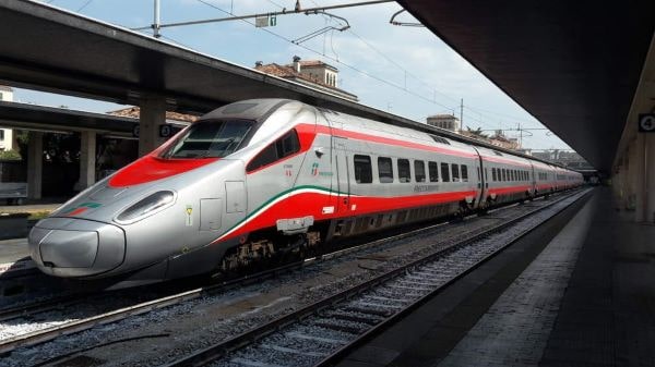 RFI, Stazione di Napoli Centrale: modifiche alla circolazione per alcuni treni regionali