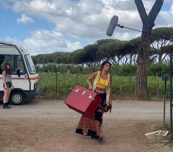 “Le ragazze non piangono”, al via le riprese: le prime immagini dal set “Le ragazze non piangono”, al via le riprese: le prime immagini dal set