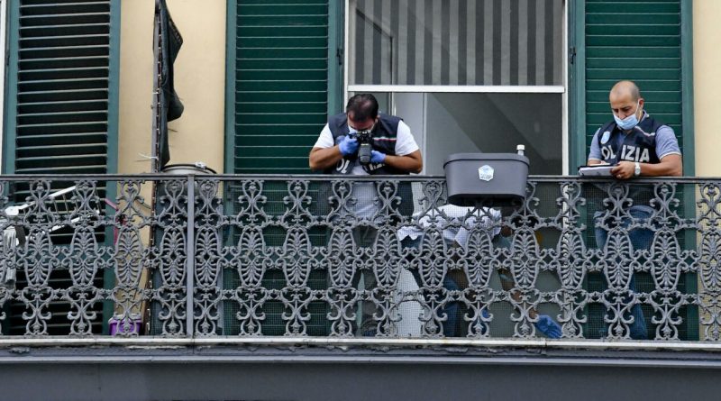 Bimbo morto a Napoli, Mariano Cannio: “Ho lasciato cadere Samuele e sono scappato” Bimbo morto a Napoli, Mariano Cannio: “Ho lasciato cadere Samuele e sono scappato”