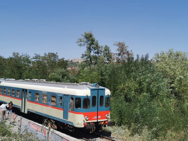 Torna l’Irpinia Express, il treno storico alla scoperta dell'Irpinia
