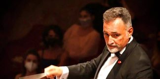 Al Teatro San Carlo il Requiem di Mozart diretto da José Luis Basso