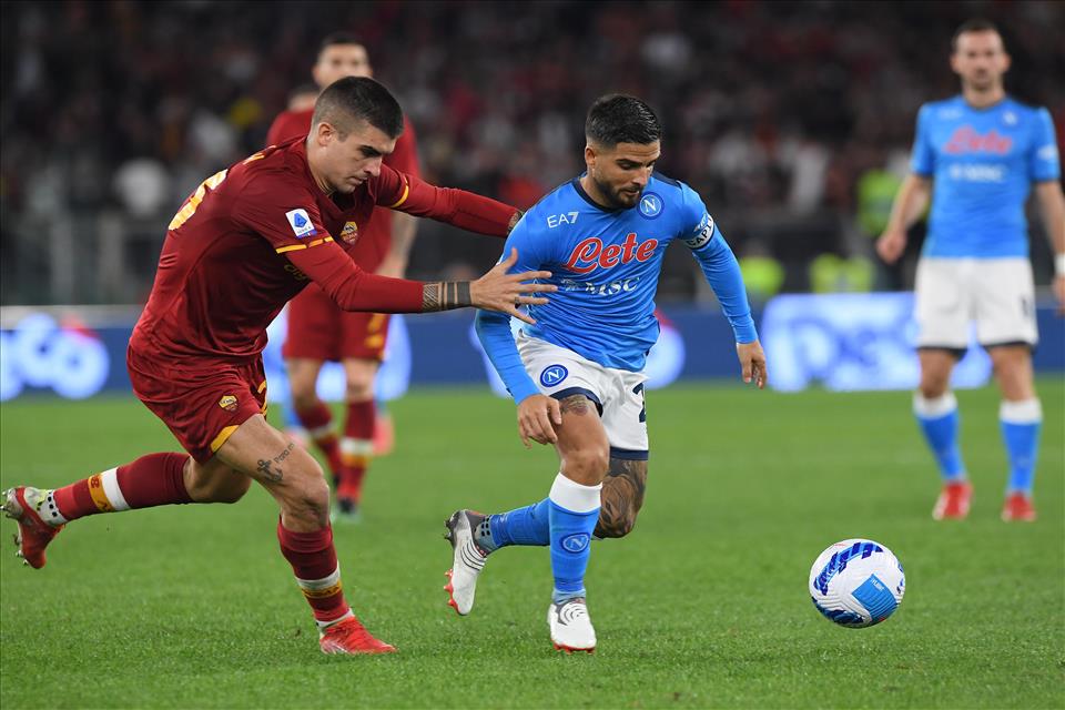 Roma-Napoli 0-0. Gran battaglia all'Olimpico a reti inviolate