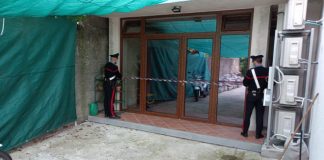 Agerola, garage trasformato in appartamento: 5 denunciati