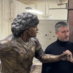 Domenico Sepe questa mattina inaugura il suo Maradona