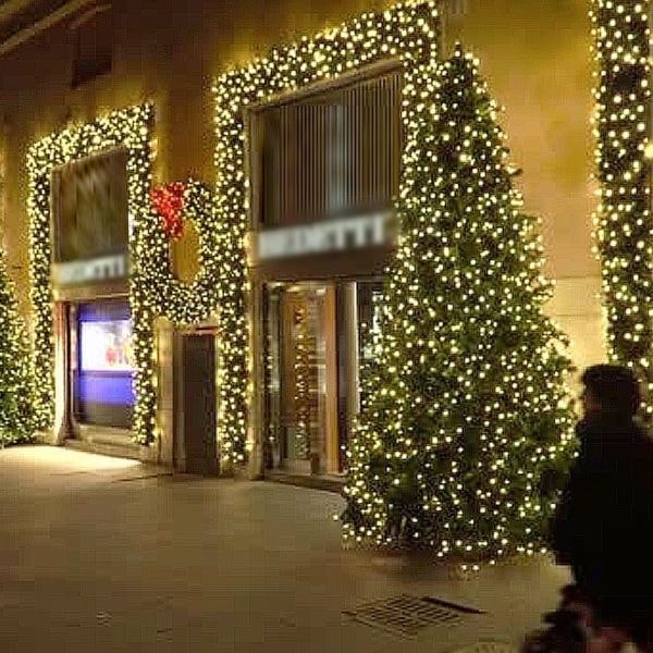 IlluminiAMO Salerno accende anche i negozi: appuntamento per mercoledì 1 dicembre