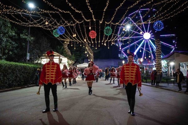 Edenladia, eventi Natale 2021: pista sul ghiaccio, parate, illusionisti e Babbo Natale