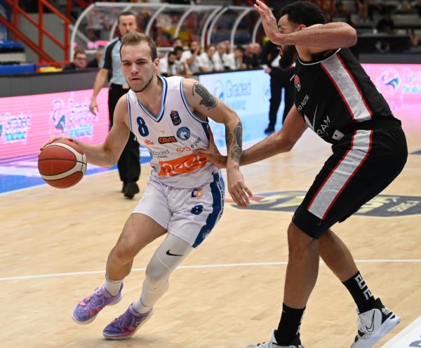 Gevi Napoli Basket-Bertram Tortona 82-79