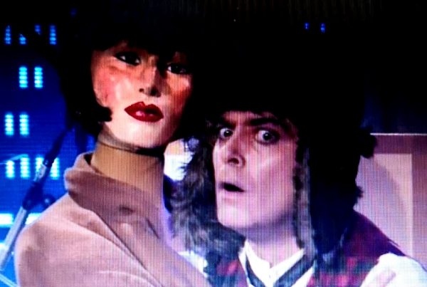 Luca Lombardo e il suo Poubelle su Rai due per “AugureRai” con Metis Di Meos