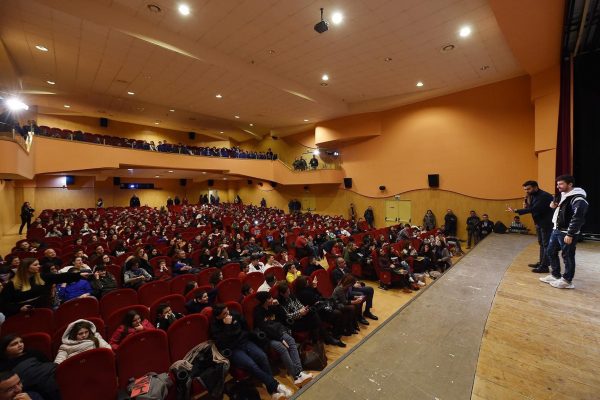 Bellizzi, a Natale da Fabula ospiti Violante Placido e il regista Rolando Stefanelli Bellizzi, a Natale da Fabula ospiti Violante Placido e il regista Rolando Stefanelli