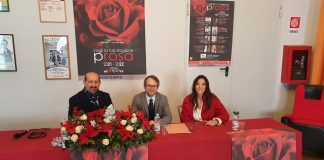 Teatro De Rosa di Frattamaggiore: arriva la nuova stagione teatrale tra prosa e comicità