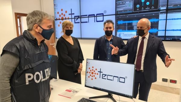 Questura di Napoli: ecco una nuova control room per le indagini