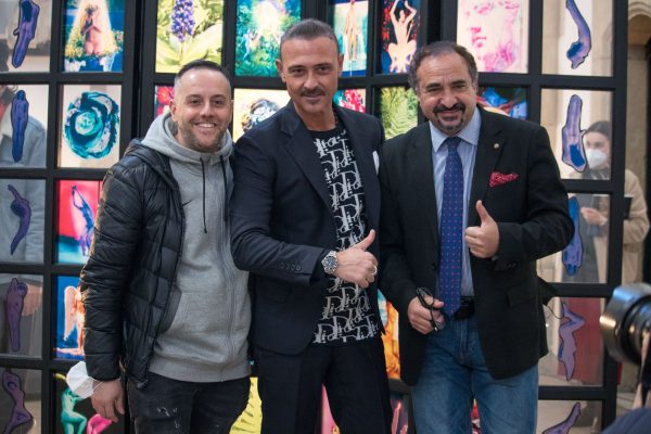 Ieri, Oggi, Domani e il patron Casillo accanto all'arte di David LaChapelle al Maschio Angioino Ieri, Oggi, Domani e il patron Casillo accanto all'arte di David LaChapelle al Maschio Angioino