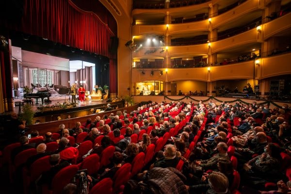 Trianon Viviani: benvenuto al 2022 con la serata per Sergio Bruni e il concerto di Rosa Chiodo