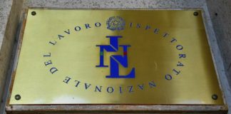 Lavoro, multata azienda che aveva chiesto foto in costume