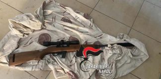 Scisciano, trovato fucile da cecchino pronto a sparare