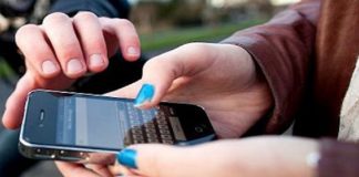 Piazza Garibaldi, scippa uno smartphone: arrestato 41enne