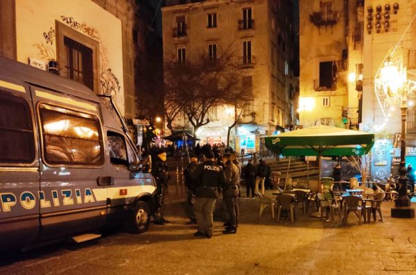 Napoli, controlli 'movida' in zona Chiaia e centro storico: denunce, sanzioni e sequestri