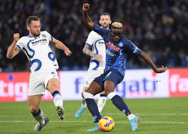 Calcio Napoli Inter 1-1:un tempo a testa per un giusto pareggio