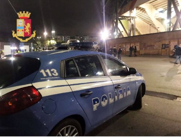 Napoli-Sampdoria, controlli e denunce: sequestrati 980 fumoni e 24 petardi