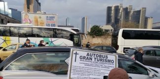 Protesta bus turismo, Confesercenti Campania: “1058 aziende a rischio senza sostegni e ripresa”
