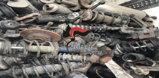 Casoria, maxi sequestro di rifiuti stoccati nei container