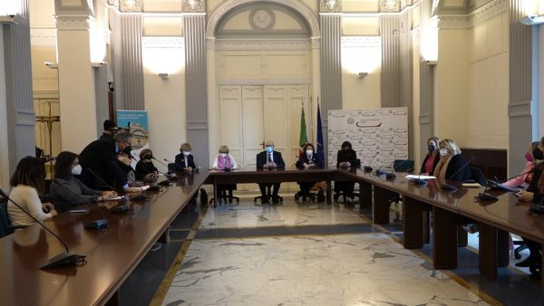 Comitato imprenditoria femminile presenta il manifesto 8.0 per le imprese rosa   