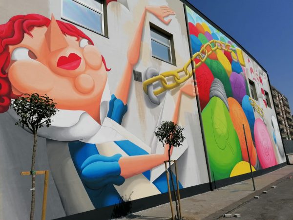 Fuorigrotta, inaugurato murale anti-smog alla Silio Italico