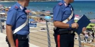 Licola, pedana senza autorizzazione nel lido: 2 denunce