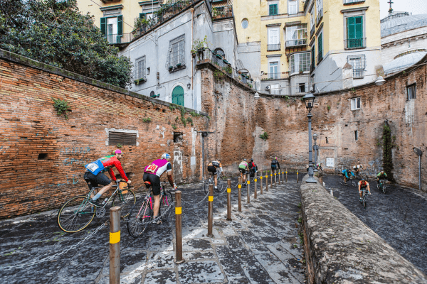 Napoli Bike Festival, ecco “La Vulcanica, Ciclostorica Napoletana”: appuntamento il 10 aprile