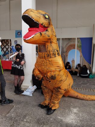 Gli Avengers al Comicon 2022. Scarica la foto del tuo cosplay