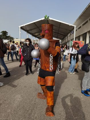 Gli Avengers al Comicon 2022. Scarica la foto del tuo cosplay