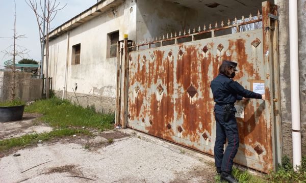 Saviano, “Ex Macello” pieno di rifiuti: Carabinieri sequestrano area di 2000 mq