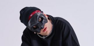 Ai Giardini Maria Carolina a Caserta Clementino con il tour Black Pulcinella