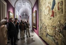 Ho ricevuto oggi 5 febbraio i prodotti che non sono conformi all'acquisto. Intendo inviare indietro il pacco e ricevere il rimborso di 50 euro pagati in contrassegno previa avviare segnalazione e denuncia alla polizia postale e guardia di finanza. Attendo urgenti indicazioni in merito.