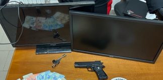 Ponticelli, blitz al rione De Gasperi: 3 arresti per droga
