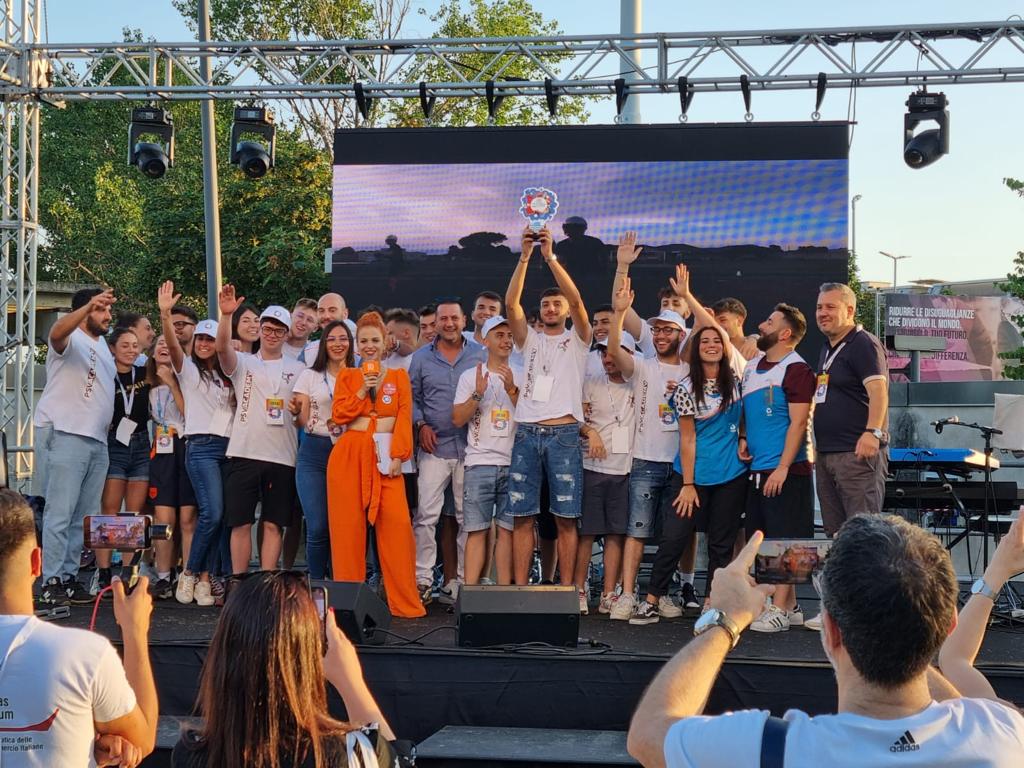 Successo per l'evento “Villaggio dello Sport” con Clementino a tanti ospiti