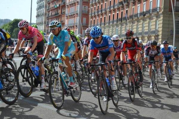 Il belga Thomas De Gendt ha vinto a Napoli l'ottava tappa del Giro d'Italia