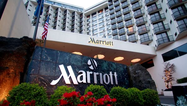 Marriott, nuovo hotel a 5 stelle a Napoli: avrà 78 camere e 17 suite