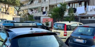 Pianura, strade al setaccio: trovata droga in un muro