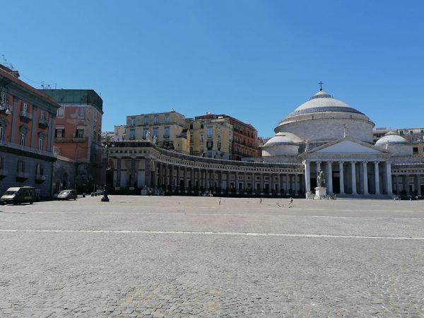 nuova illuminazione in piazza del plebiscito a napoli