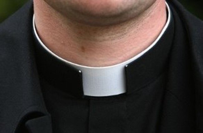 Ottaviano, finto prete si avvicina ai fedeli per le offerte: denunciato 65enne Ottaviano, finto prete si avvicina ai fedeli per le offerte: denunciato 65enne