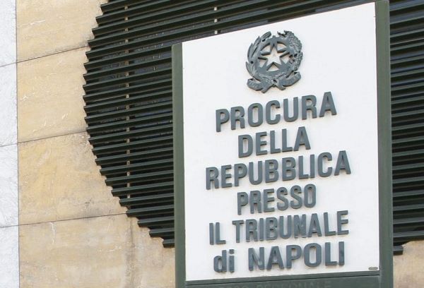 Napoli, inchiesta appalti per ospedali modulari Covid 19: ci sono 23 indagati Napoli, inchiesta appalti per ospedali modulari Covid 19: ci sono 23 indagati