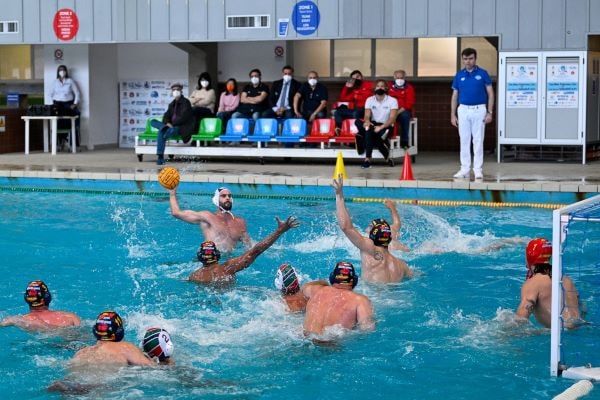 Rari Nantes Salerno, sconfitta contro TeLiMar in gara 1 delle semifinali: 9-4