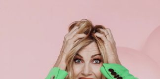 In attesa di rivederla in autunno nel cast del talent-show di Canale5 “Amici di Maria De Filippi” e poi anche al Teatro Brancaccio di Roma con la ripresa del fortunato musical “Rapunzel”, Lorella Cuccarini salirà sul palco di Marateale per ricevere lo stesso riconoscimento speciale “TV, teatro e fiction”