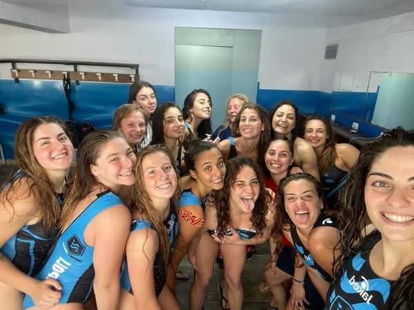 Serie A2 femminile di pallanuoto, Napoli Nuoto vince in casa della Brizz: azzurre in finale playoff