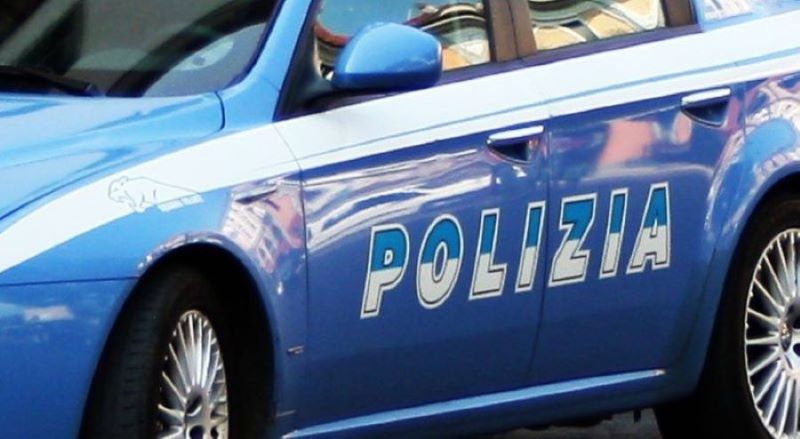 Via Toledo, rapina un uomo: arrestato 22enne algerino