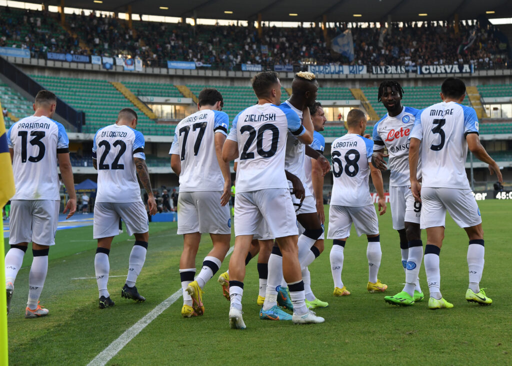 Calcio Napoli, buona la prima: Verona battuto 2 5 al Bentegodi Calcio Napoli, buona la prima: Verona battuto 2 5 al Bentegodi