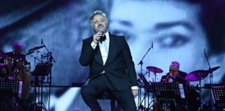 Christian De Sica venerdì 23 all'Arena Flegrea, con Pino Strabioli per “Una serata tra amici”