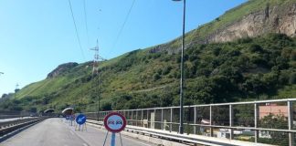 Pianura, salvo uomo che voleva lanciarsi da ponte raccordo